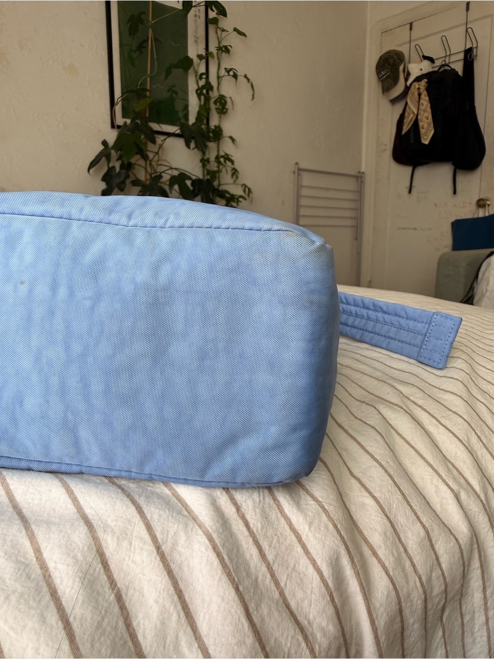 Baggu Nylon Shoulder Bag - Blue - Picture 4 of 4